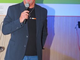 Mit Musik zur Menschlichkeit-VinziRast 8.03.2025